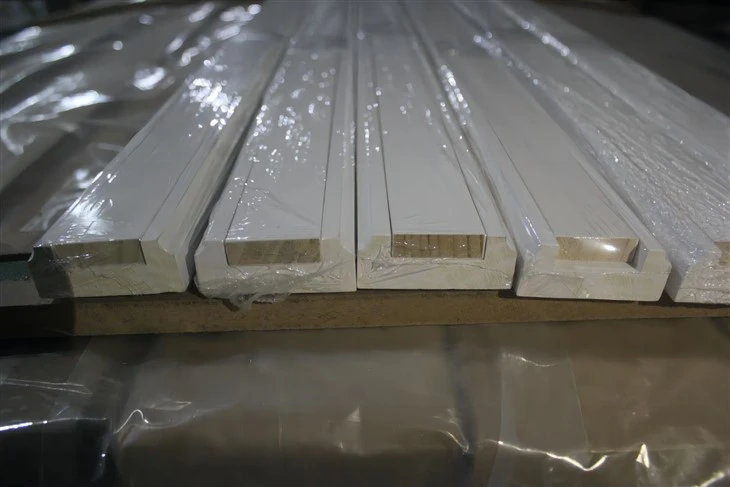 Primed White Base Rail