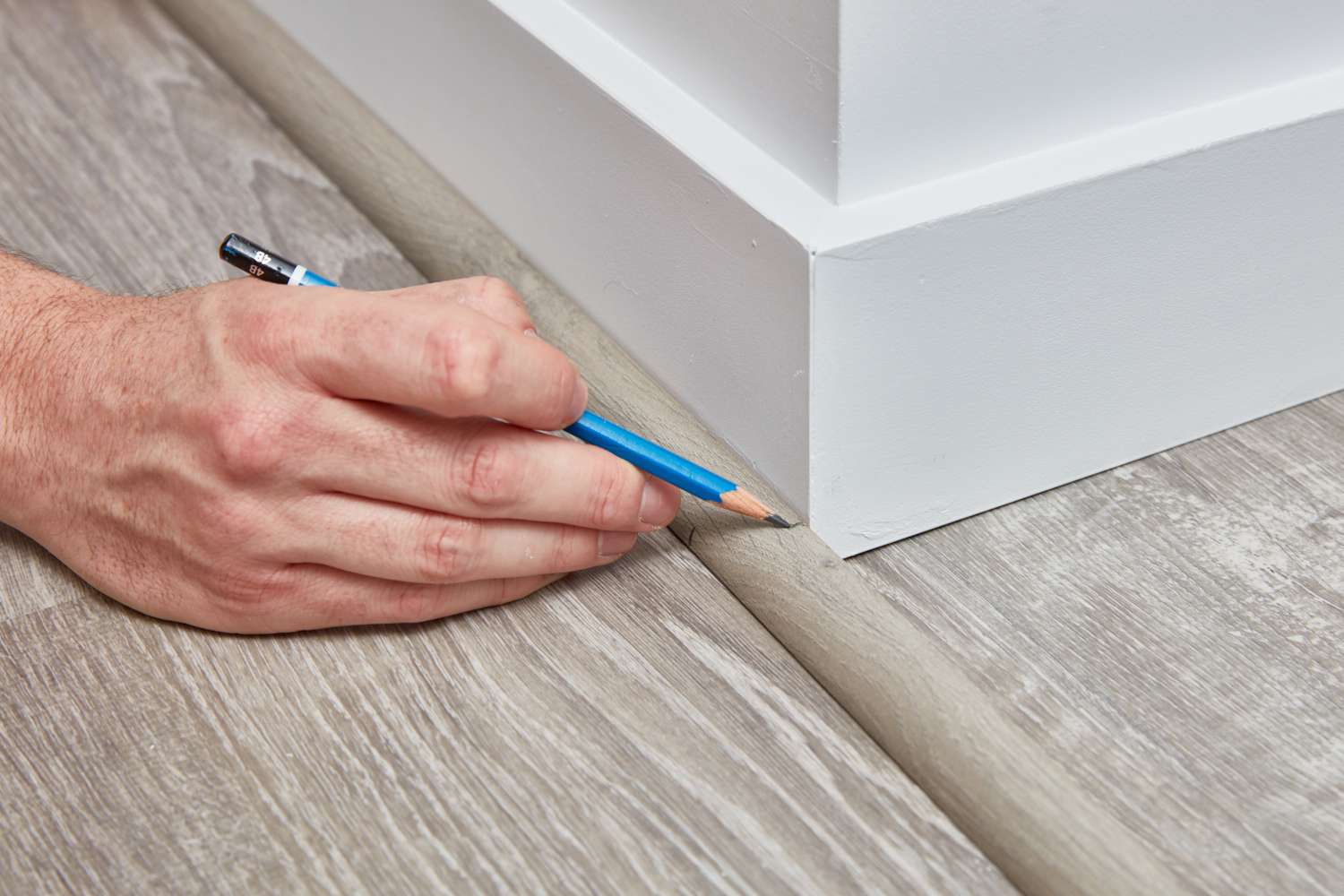 how-to-install-shoe-molding-182279101markfirsttrim3218-45c8b65cd861481c89b07ab327d237aa how-to-install-shoe-molding-182279101markfirsttrim3218-45c8b65cd861481c89b07ab327d237aa