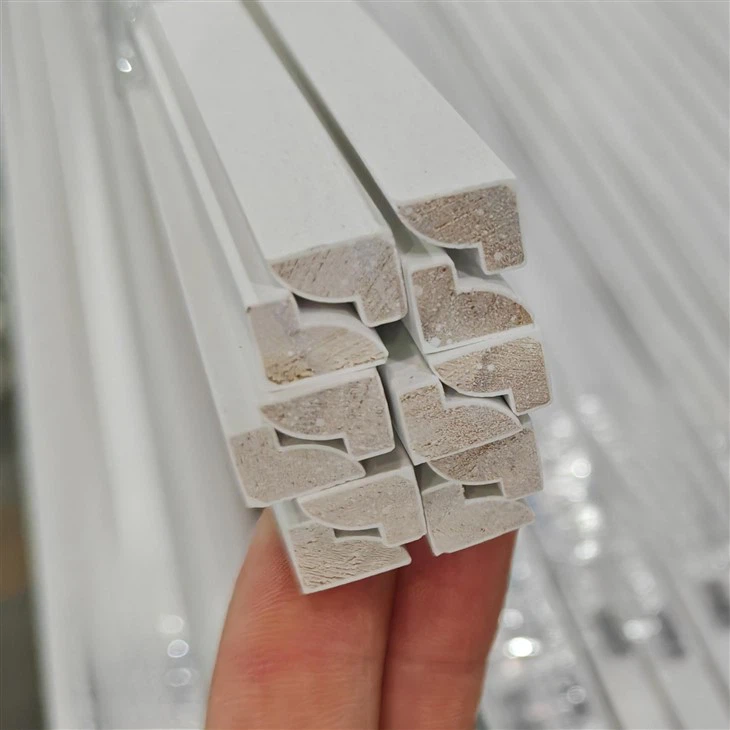 White Primed Pine Glass Bead Moulding