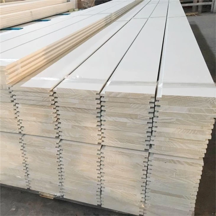 Moisture Resistant White Primed Wood Pine Wall Shiplap